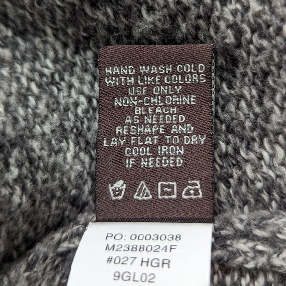 Fever Tunic Sweater - Picture 9 of 9